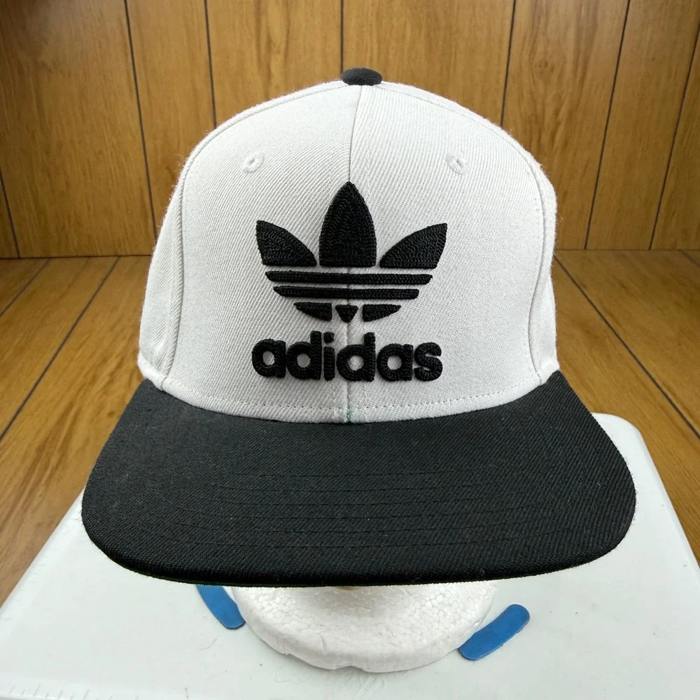 Adidas Originals Trefoil Snapback Hat White Black Flat Brim Cap NJ6LBGJ101494